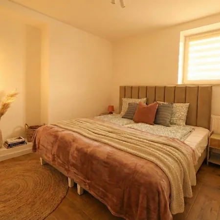 Apartment Ursovia By Vaya Warsaw