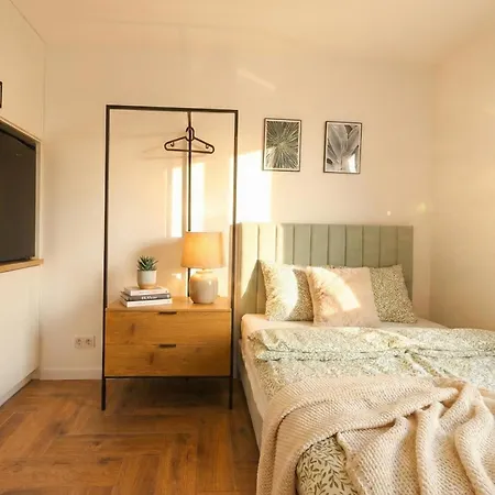 Ursovia By Vaya Βαρσοβία